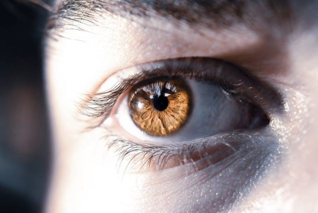 Opération des yeux : techniques, déroulement et récupération