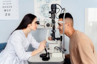 Injection intravitréenne, le déroulement et le bon rythme